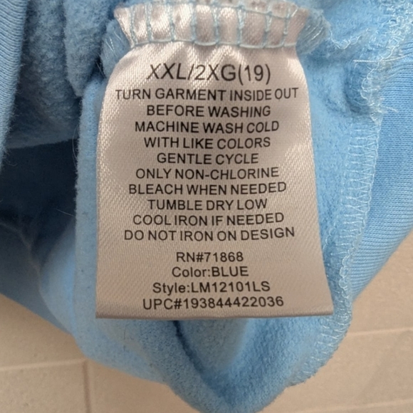 SpongeBob SquarePants sweatshirt size XXL in blue with all cartoon characters - Picture 4 of 8